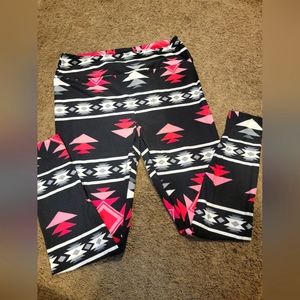 LuLaRoe Chevron T/C leggings black grey and pink